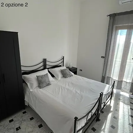 La Casa Di Tommy - *