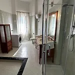 La Casa Di Tommy - *