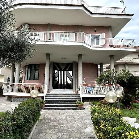 Relais La Casa Di Tommy - Rossetta 나폴리